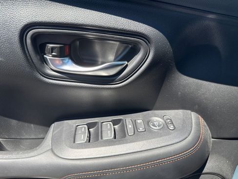 Certified 2025 Honda HR-V Sport image 20