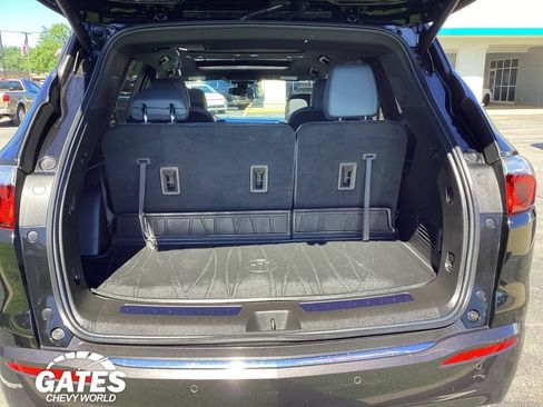 Used 2023 Buick Enclave Essence w/ Experience Buick Package AWD/4WD image 11