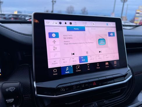 Used 2022 Jeep Compass Trailhawk w/ Trailhawk Elite Group image 16