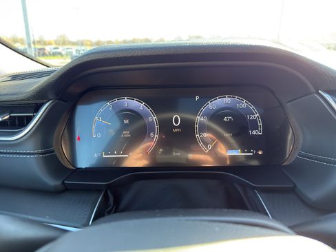 New 2025 Jeep Grand Cherokee Altitude image 16