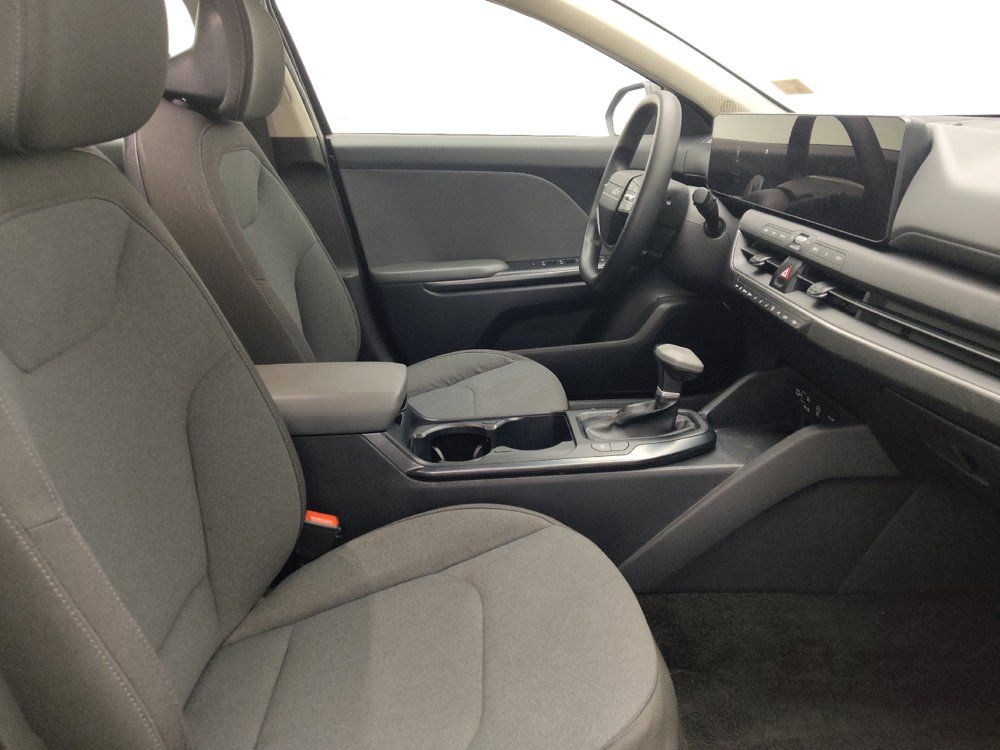 Used 2025 Kia K4 FWD image 21