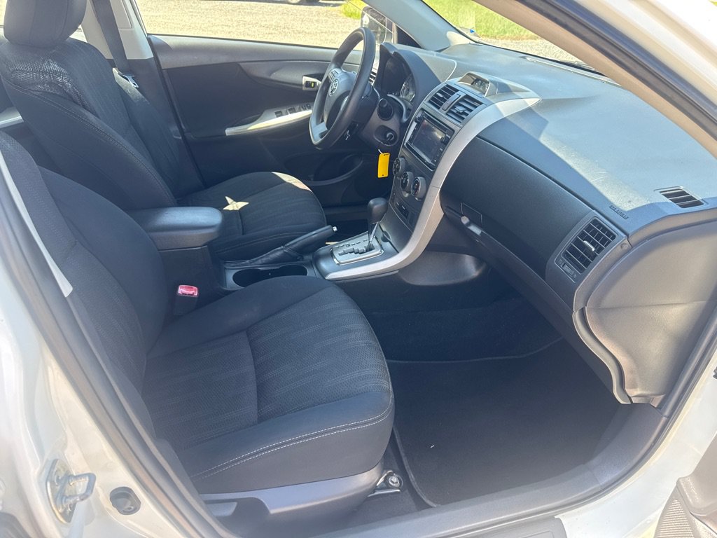 Used 2013 Toyota Corolla S FWD image 22