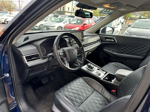 Used 2022 Mitsubishi Outlander SEL image 7