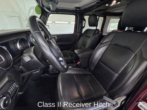 Used 2022 Jeep Wrangler Unlimited Sahara w/ Dual Top Group AWD/4WD image 12