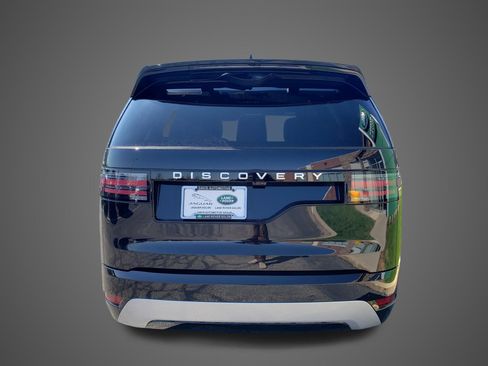 New 2026 Land Rover Discovery Limited Edition image 6