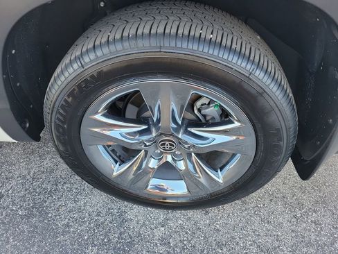 Used 2019 Toyota Highlander Limited image 5