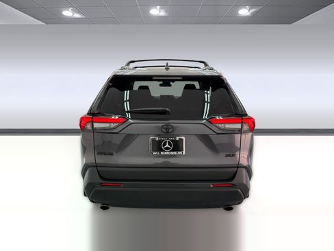 Used 2023 Toyota RAV4 XLE w/ Convenience Package FWD image 9