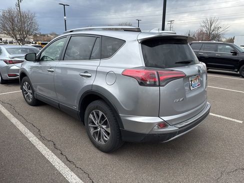 Used 2018 Toyota RAV4 XLE w/ Convenience Package image 32