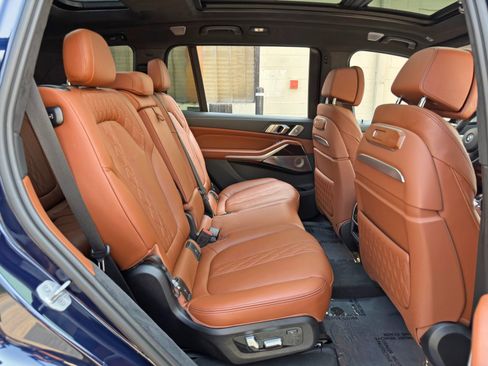 Used 2023 BMW X7 xDrive40i w/ Executive Package AWD/4WD image 50
