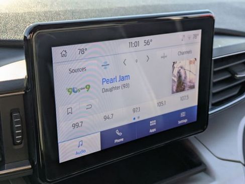 Used 2023 Ford Explorer XLT w/ Equipment Group 202A image 20