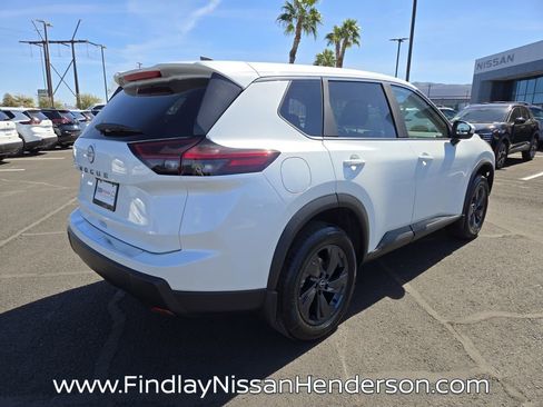 New 2026 Nissan Rogue SV image 4