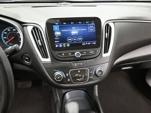 Used 2024 Chevrolet Malibu LS image 12