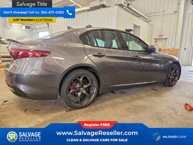 Used 2017 Alfa Romeo Giulia Ti w/ TI 19" Sport Package AWD/4WD image 4