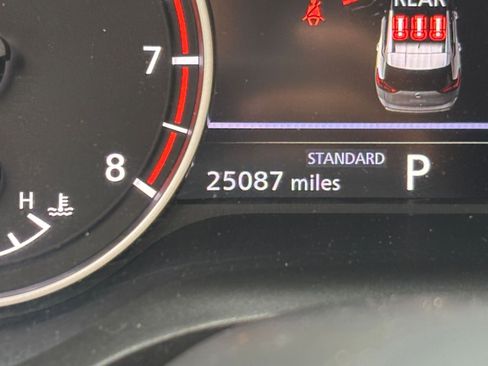 Used 2025 Nissan Rogue SV FWD image 41