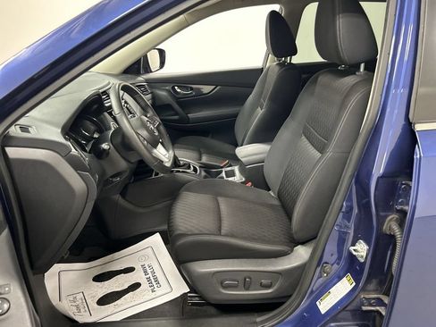 Used 2019 Nissan Rogue SV AWD/4WD image 9