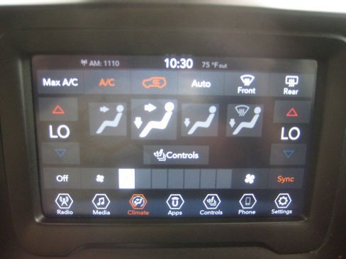 Used 2021 Jeep Renegade Latitude w/ Convenience Group image 24