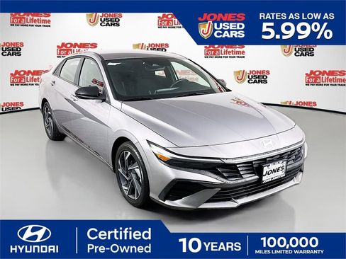 Certified 2025 Hyundai Elantra Sport FWD image 1