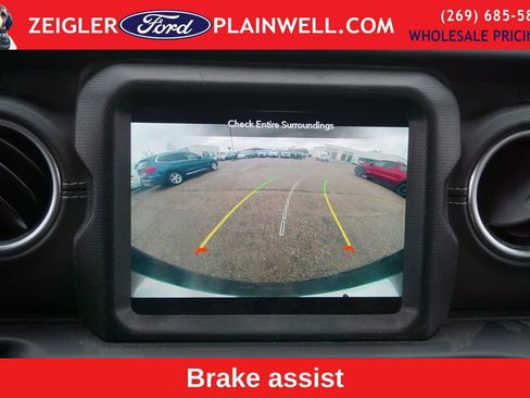 Used 2020 Jeep Wrangler Unlimited Sahara w/ Dual Top Group image 15