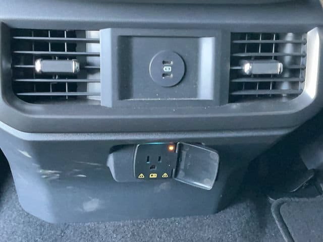 Used 2025 Ford F150 Lariat w/ Equipment Group 501A Mid AWD/4WD image 18