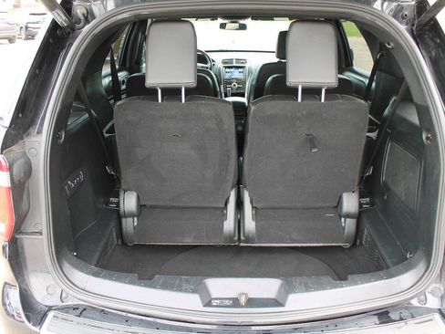 Used 2018 Ford Explorer Platinum AWD/4WD image 19