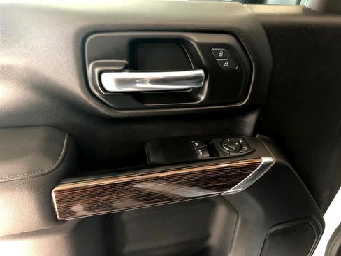 Used 2024 GMC Sierra 2500 SLE w/ SLE Convenience Package image 6