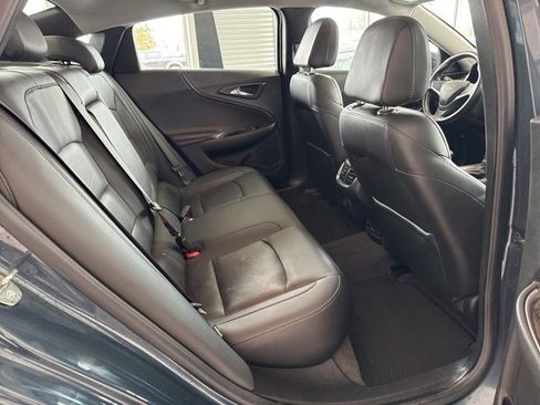 Used 2020 Chevrolet Malibu Premier image 24