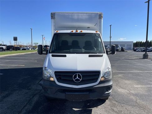 Used 2016 Mercedes-Benz Sprinter 3500 image 3
