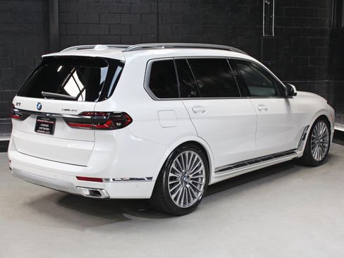 Used 2025 BMW X7 xDrive40i AWD/4WD image 15