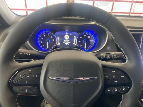 New 2026 Chrysler Pacifica Select image 24