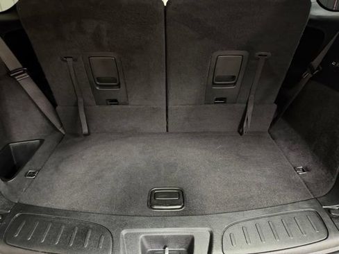 Used 2022 Dodge Durango SXT w/ Anodized Platinum Package AWD/4WD image 22