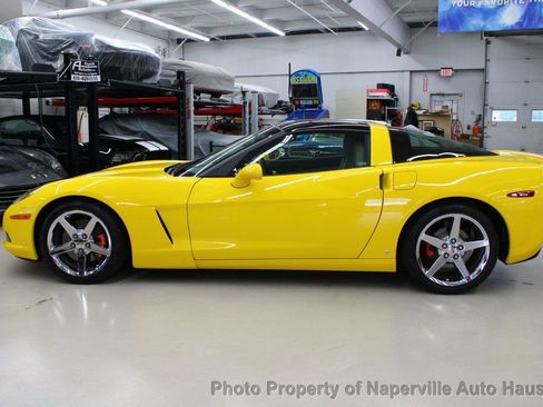 Used 2007 Chevrolet Corvette Coupe w/ Preferred Equipment Group RWD image 58