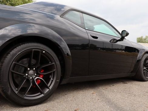 Used 2023 Dodge Challenger SRT Hellcat Widebody image 38