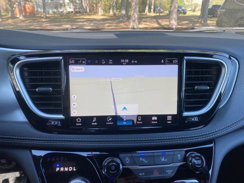 New 2026 Chrysler Pacifica Limited w/ S Appearance Package image 37