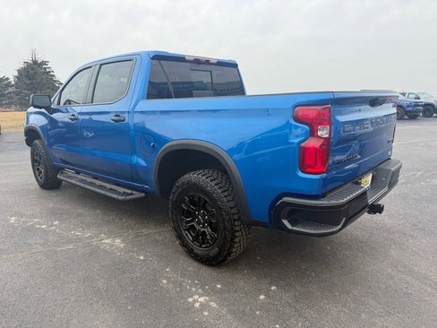 Used 2023 Chevrolet Silverado 1500 ZR2 w/ Technology Package image 3