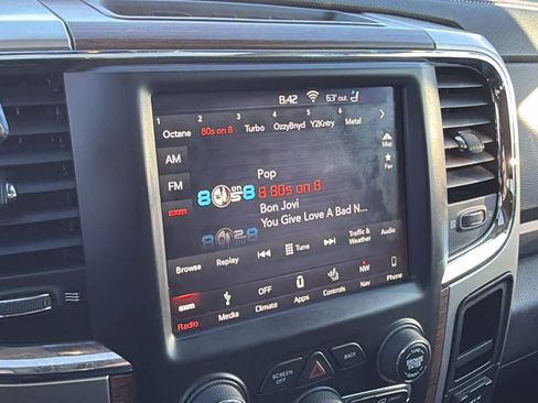 Used 2018 RAM 3500 Laramie w/ Convenience Group image 15