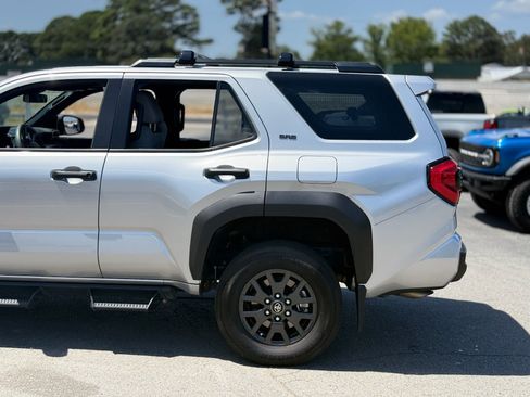 Used 2025 Toyota 4Runner SR5 RWD image 12