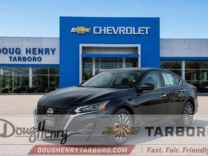 Used 2025 Nissan Altima 2.5 SV