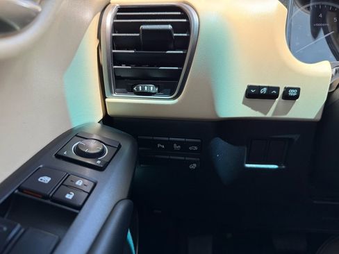 Used 2015 Lexus NX 300h AWD w/ Premium Package image 35