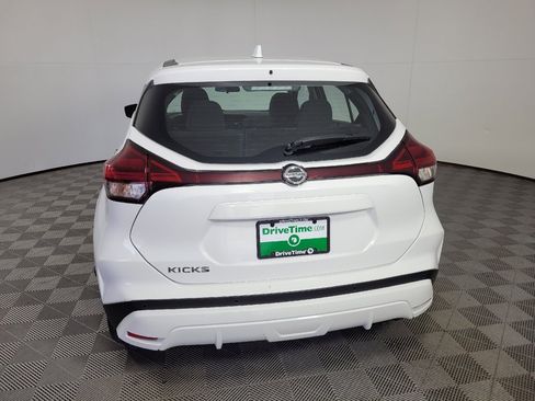 Used 2021 Nissan Kicks S FWD image 6