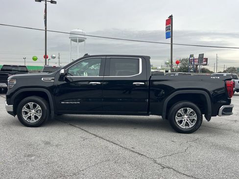 Used 2024 GMC Sierra 1500 SLT image 17