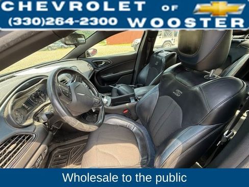 Used 2015 Chrysler 200 S image 9