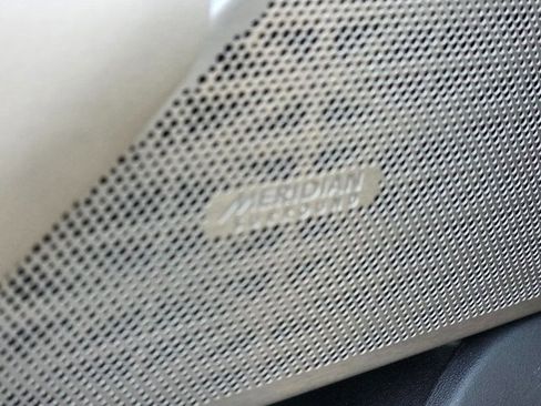 Used 2022 Land Rover Range Rover Velar S image 24