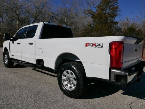 Used 2024 Ford F250 XLT w/ FX4 Off-Road Package image 8