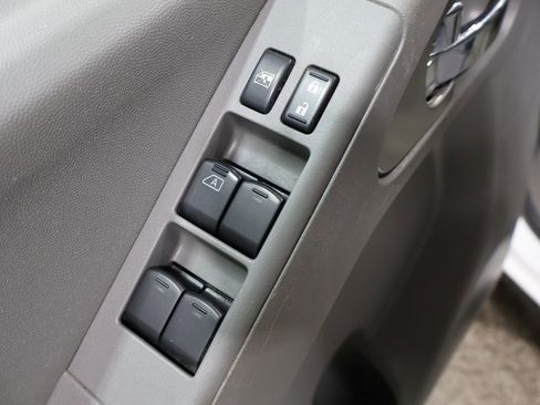 Used 2017 Nissan Frontier SV image 14