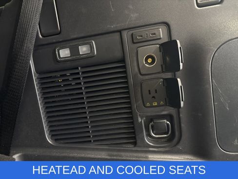 Used 2025 Ford Expedition Platinum AWD/4WD image 20