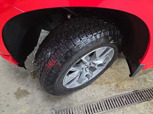 Used 2021 Chevrolet Silverado 1500 RST w/ Z71 Off-Road Package image 34