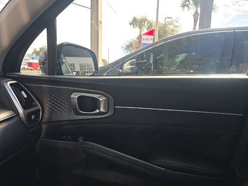 Certified 2021 Kia Sorento SX image 23