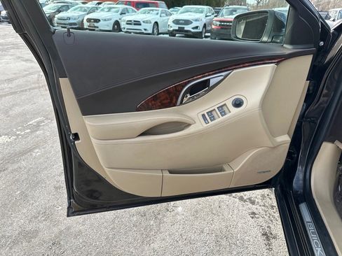 Used 2013 Buick LaCrosse Touring image 16
