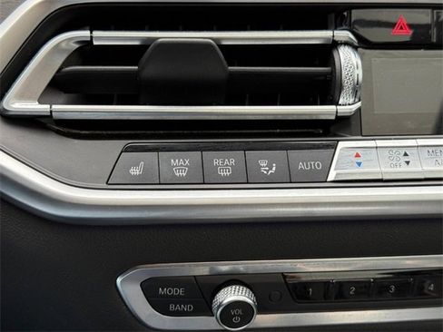 Used 2019 BMW X5 xDrive40i w/ Executive Package image 24