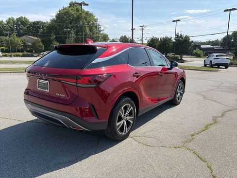 Used 2025 Lexus RX 350 FWD w/ Technology Package image 4
